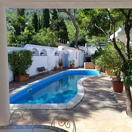 Calu Villa
